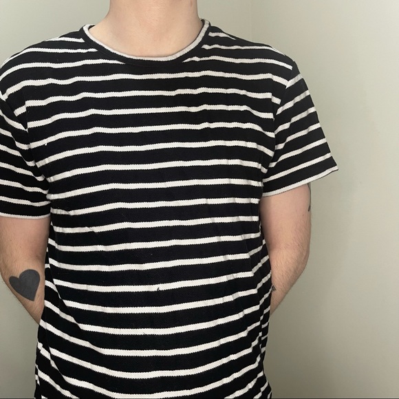MENS SIZE MEDIUM  H&M STRIPED SHIRT - Picture 2 of 4